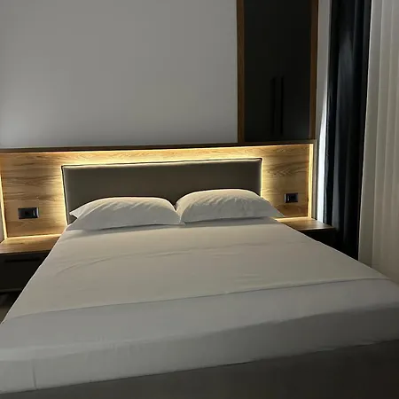 Gael Luxury Apartment Berat Exterior photo